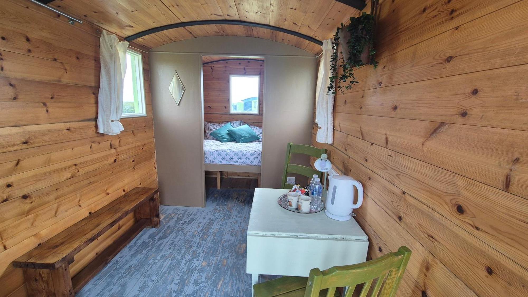 Coast Path Camping Saint Ishmaels  外观 照片